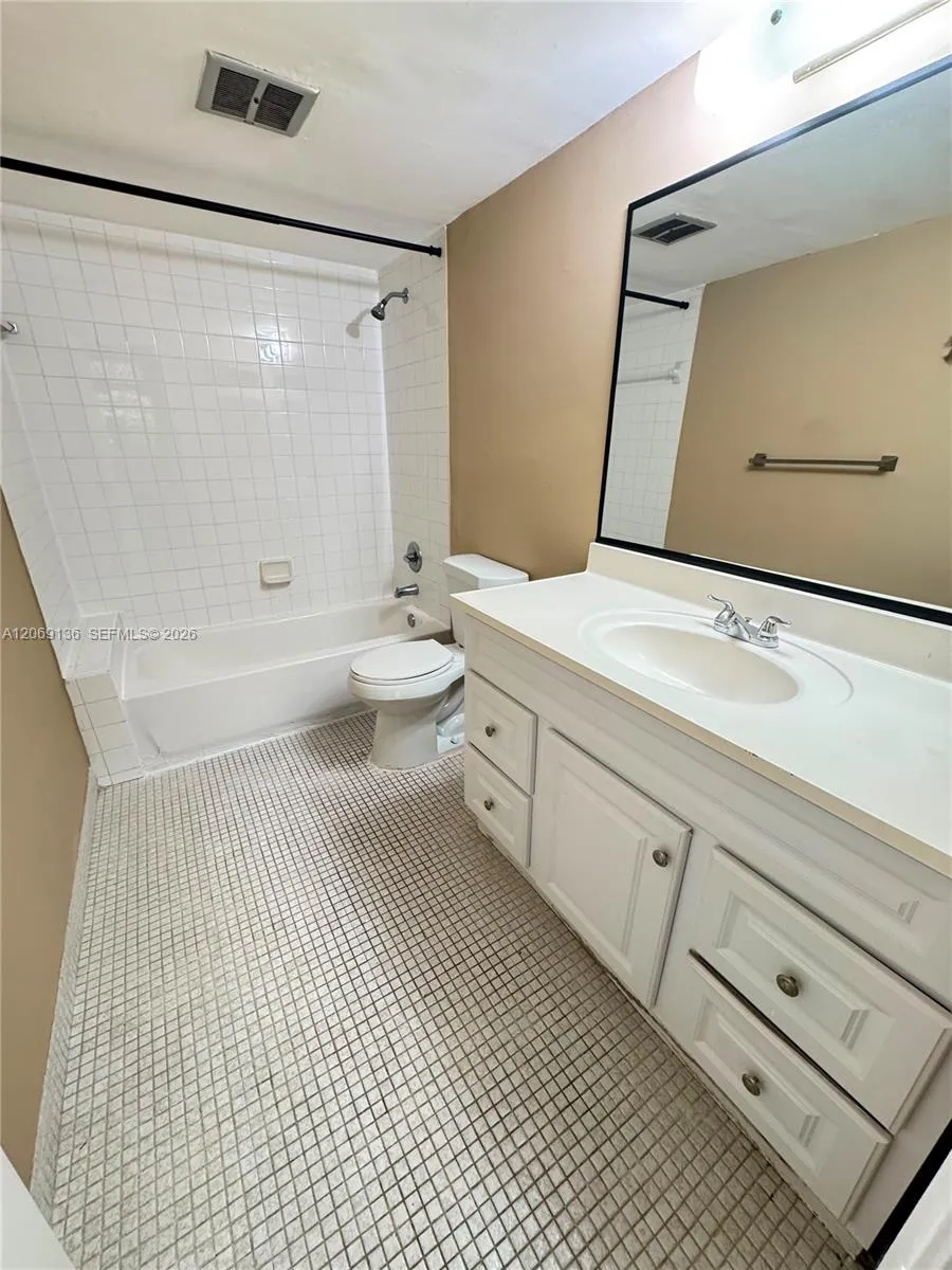 3129 Oakland Shores Dr #A109 Oakland Park, FL 33309