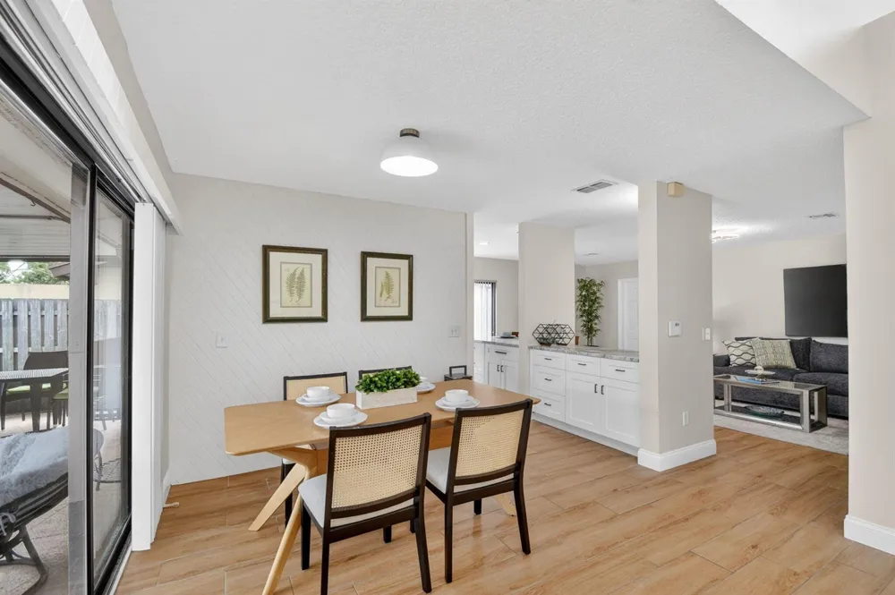 12260 Old Country Road S Wellington, FL 33414