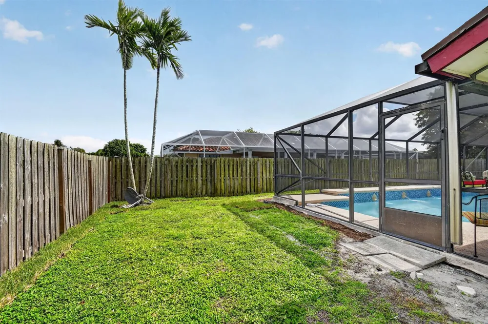 12260 Old Country Road S Wellington, FL 33414