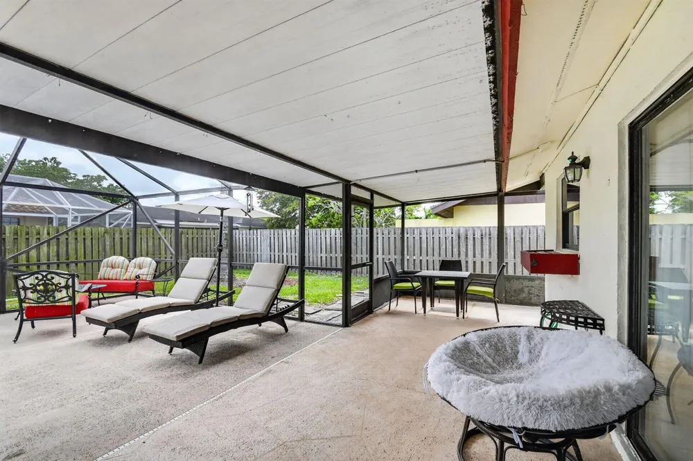 12260 Old Country Road S Wellington, FL 33414