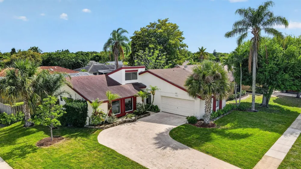 12260 Old Country Road S Wellington, FL 33414