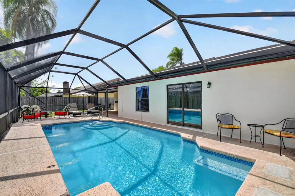 12260 Old Country Road S Wellington, FL 33414