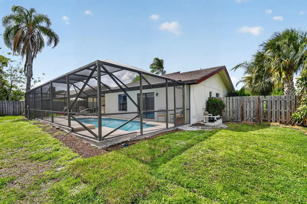 12260 Old Country Road S Wellington, FL 33414