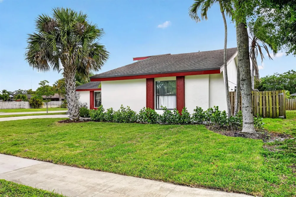 12260 Old Country Road S Wellington, FL 33414