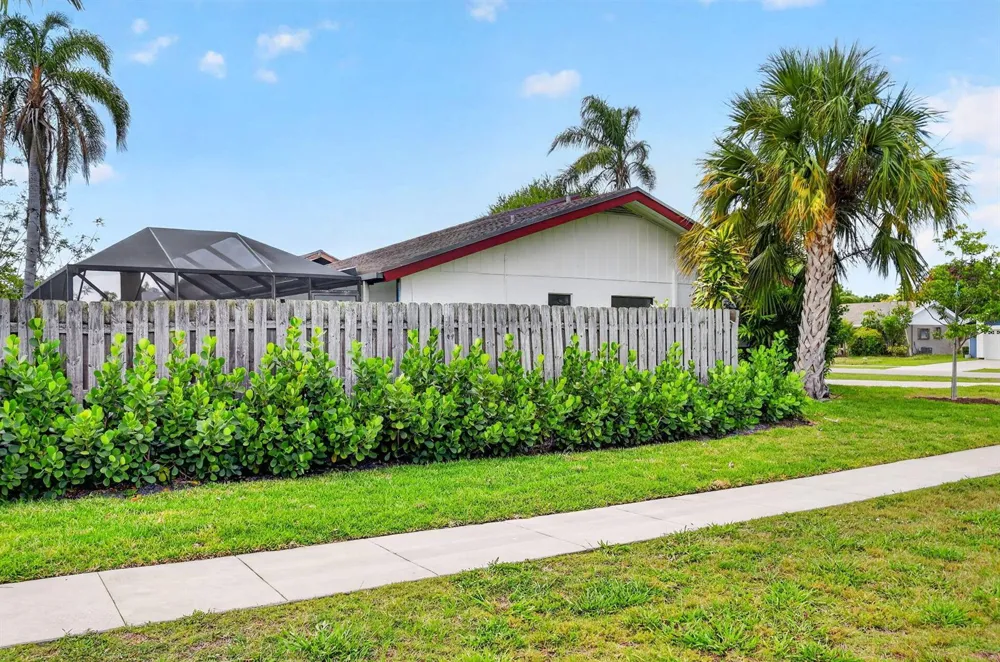 12260 Old Country Road S Wellington, FL 33414