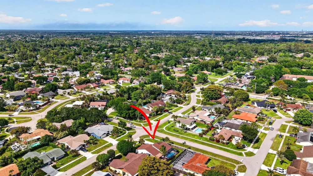 12260 Old Country Road S Wellington, FL 33414