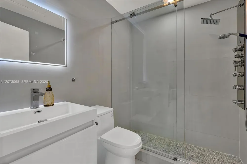 5506 SW 28th Ter Dania Beach, FL 33312
