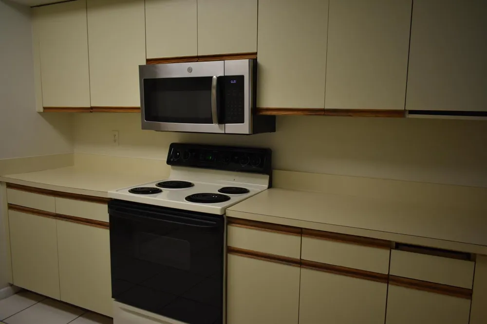 8298 NW 24TH STREET Coral Springs, FL 33065