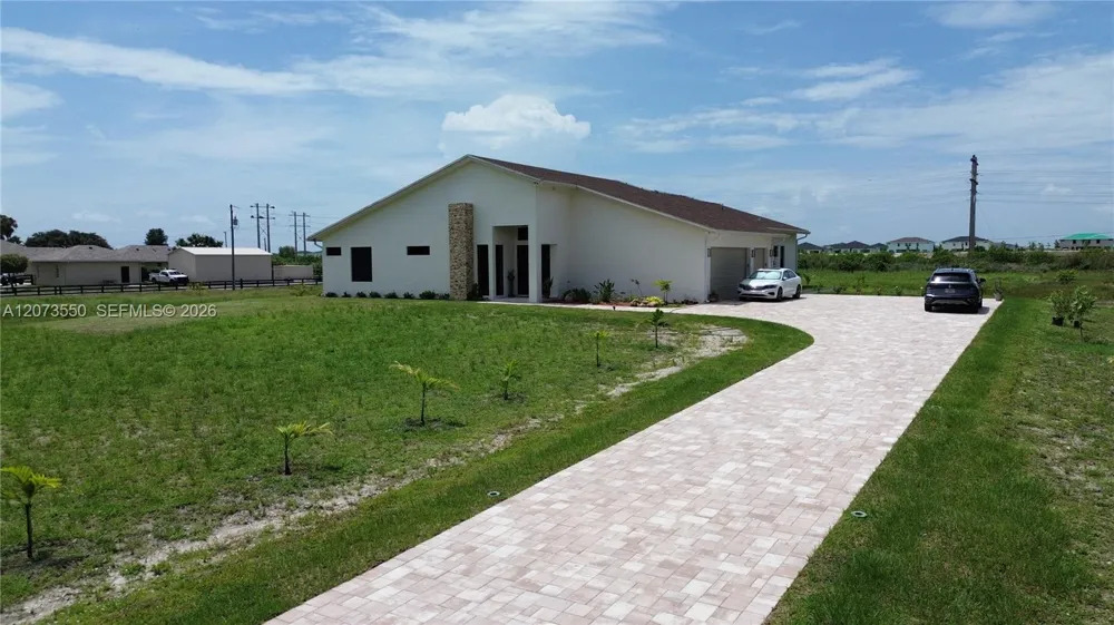 19860 Skyhawk Ln Loxahatchee, FL 33470
