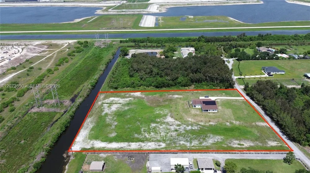 19860 Skyhawk Ln Loxahatchee, FL 33470