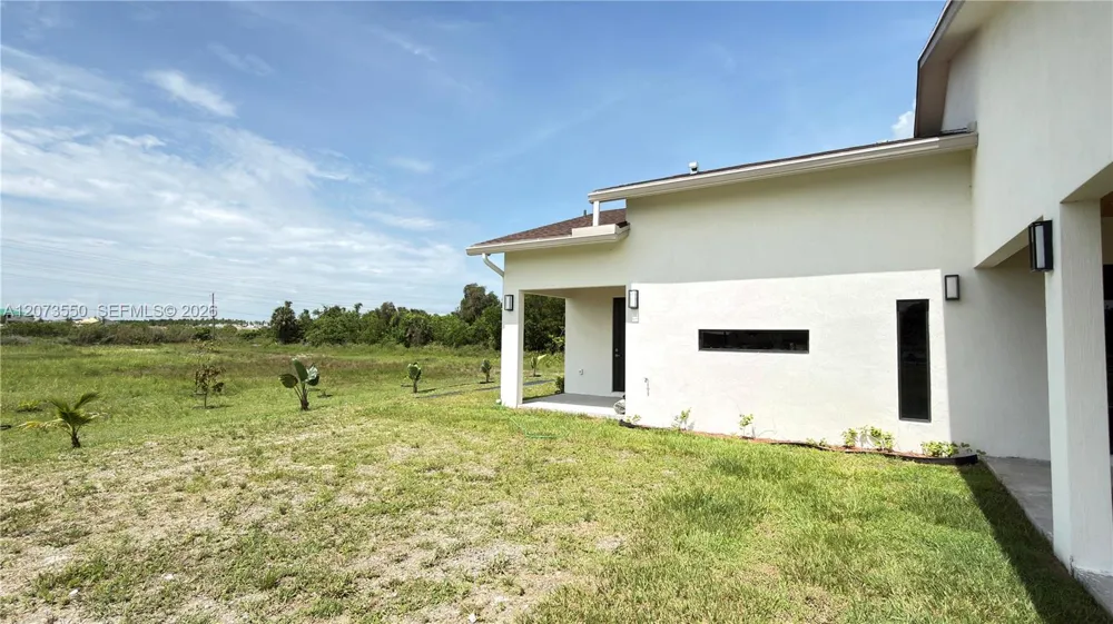 19860 Skyhawk Ln Loxahatchee, FL 33470