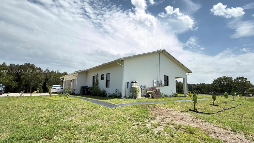 19860 Skyhawk Ln Loxahatchee, FL 33470