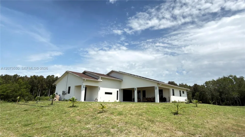 19860 Skyhawk Ln Loxahatchee, FL 33470