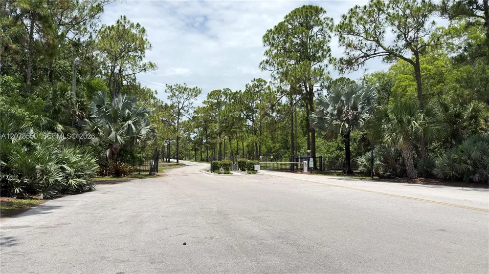 19860 Skyhawk Ln Loxahatchee, FL 33470