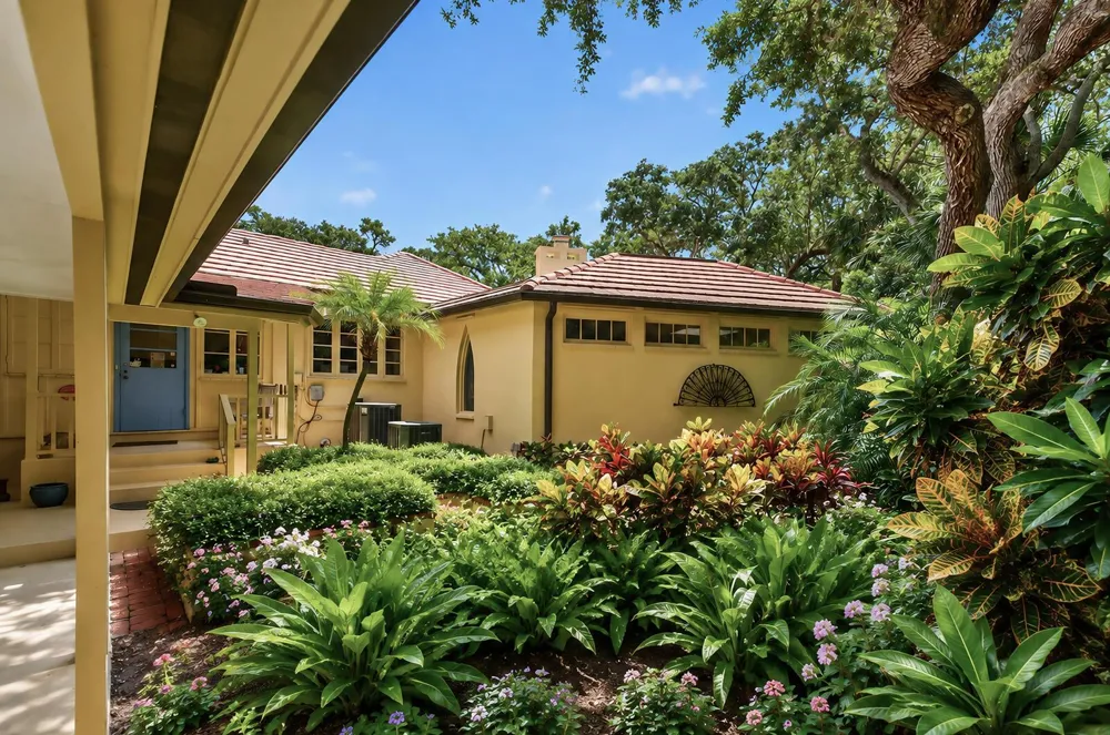 940 SANDFLY LANE Vero Beach, FL 32963