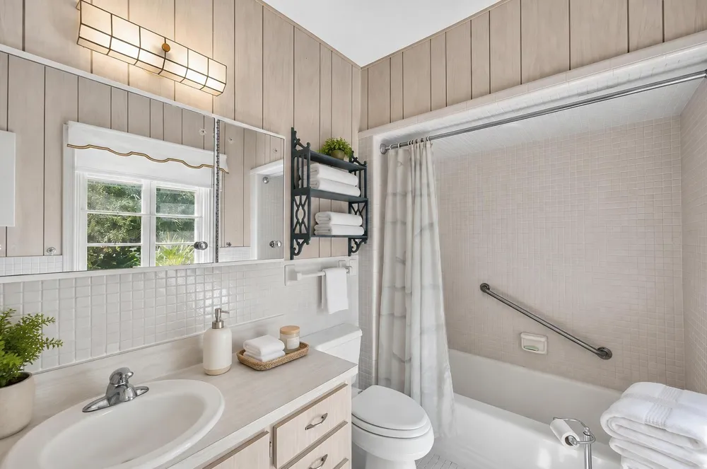 940 SANDFLY LANE Vero Beach, FL 32963