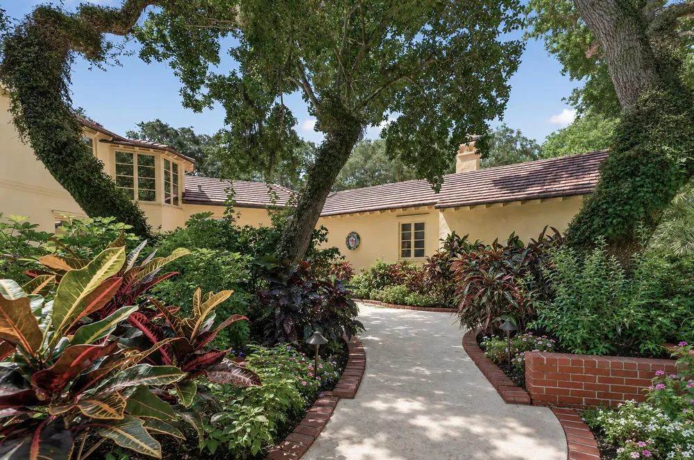 940 SANDFLY LANE Vero Beach, FL 32963