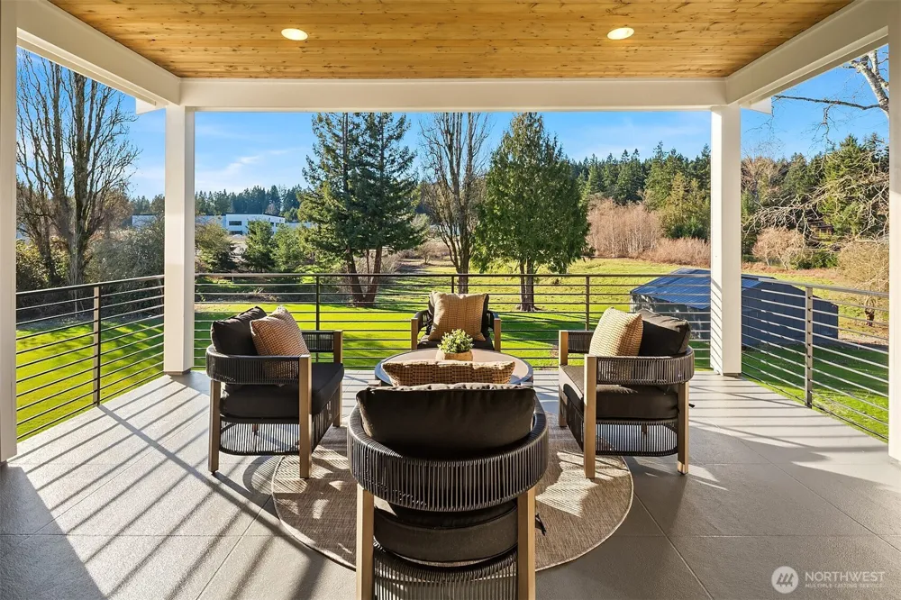 19810 Broadway Avenue Snohomish, WA 98296