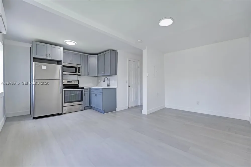 769 NW 10th St #3 Miami, FL 33136