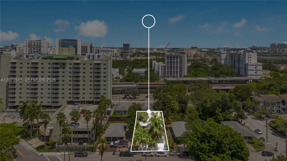 769 NW 10th St #3 Miami, FL 33136