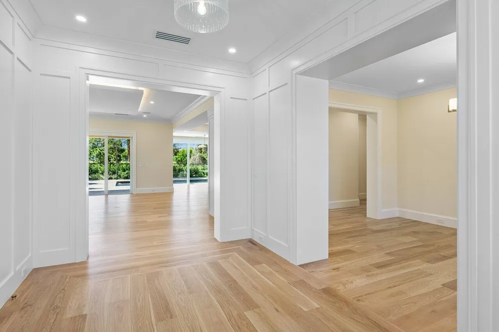 735 SE 4TH AVENUE Delray Beach, FL 33483