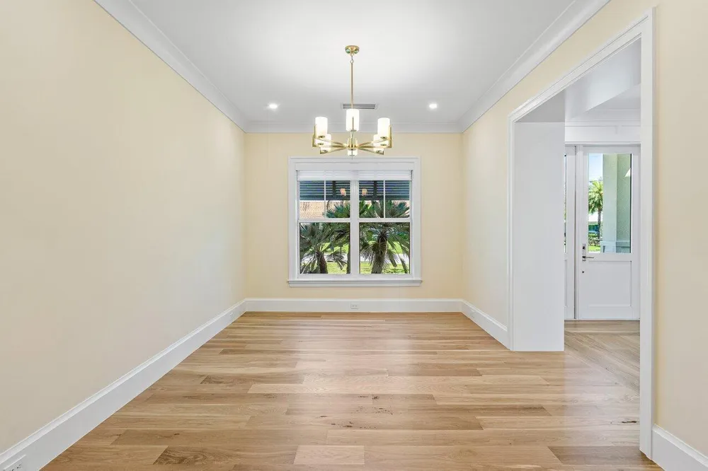 735 SE 4TH AVENUE Delray Beach, FL 33483
