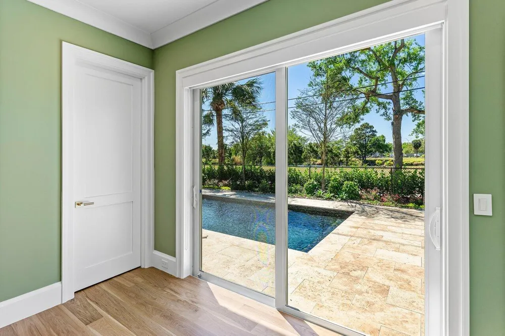 735 SE 4TH AVENUE Delray Beach, FL 33483
