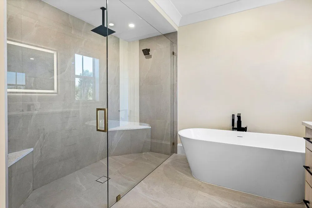 735 SE 4TH AVENUE Delray Beach, FL 33483