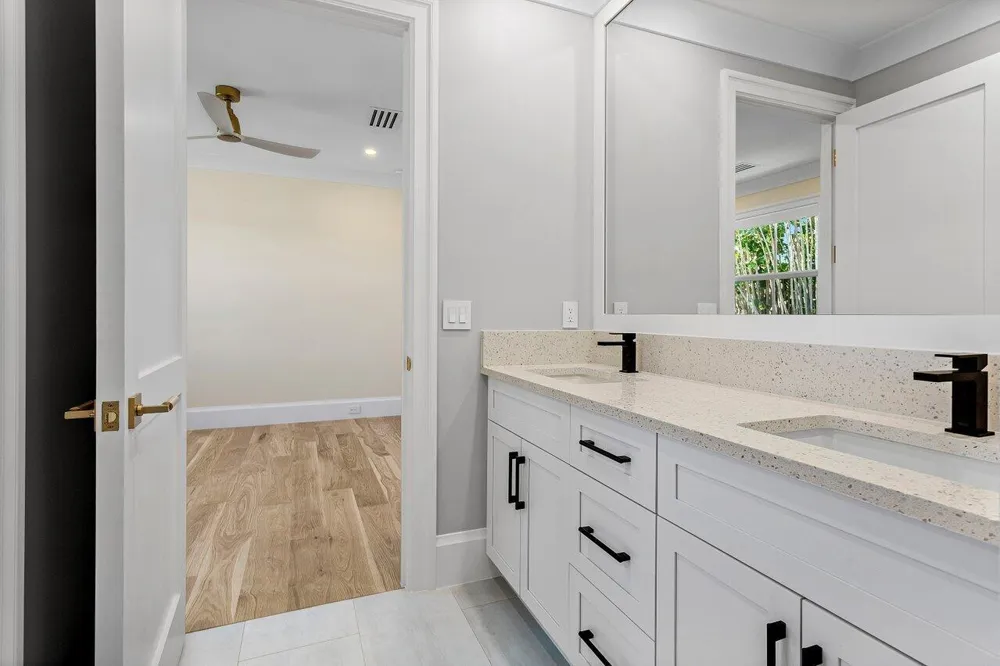 735 SE 4TH AVENUE Delray Beach, FL 33483