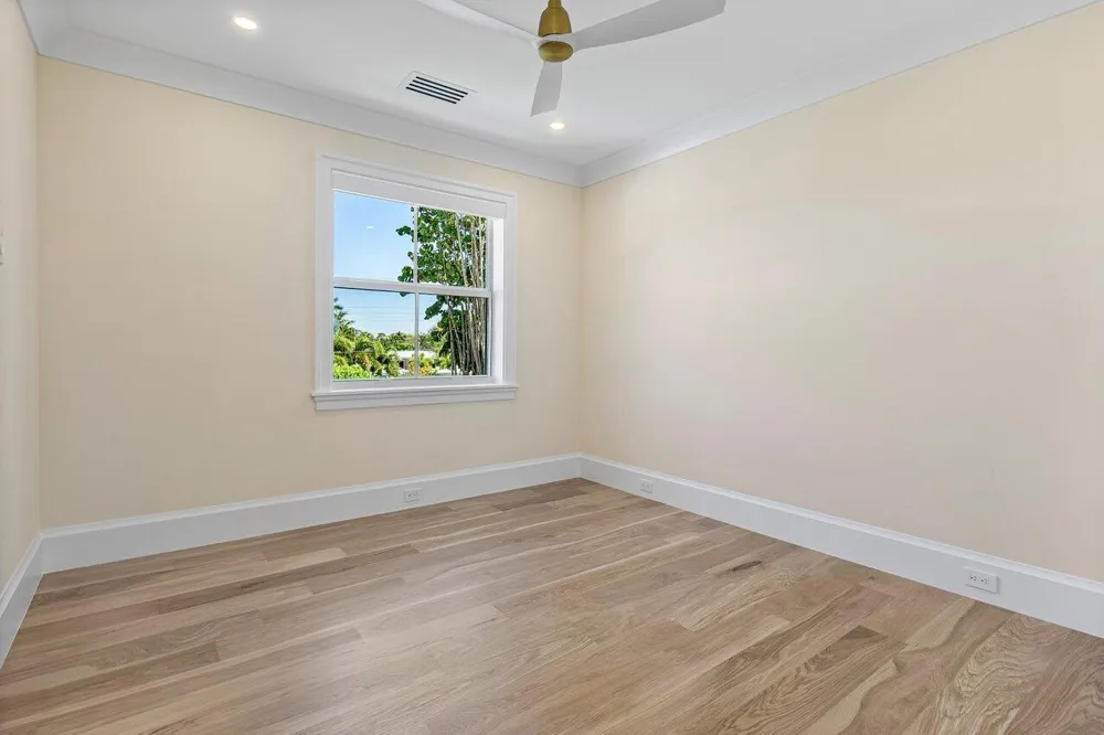 735 SE 4TH AVENUE Delray Beach, FL 33483