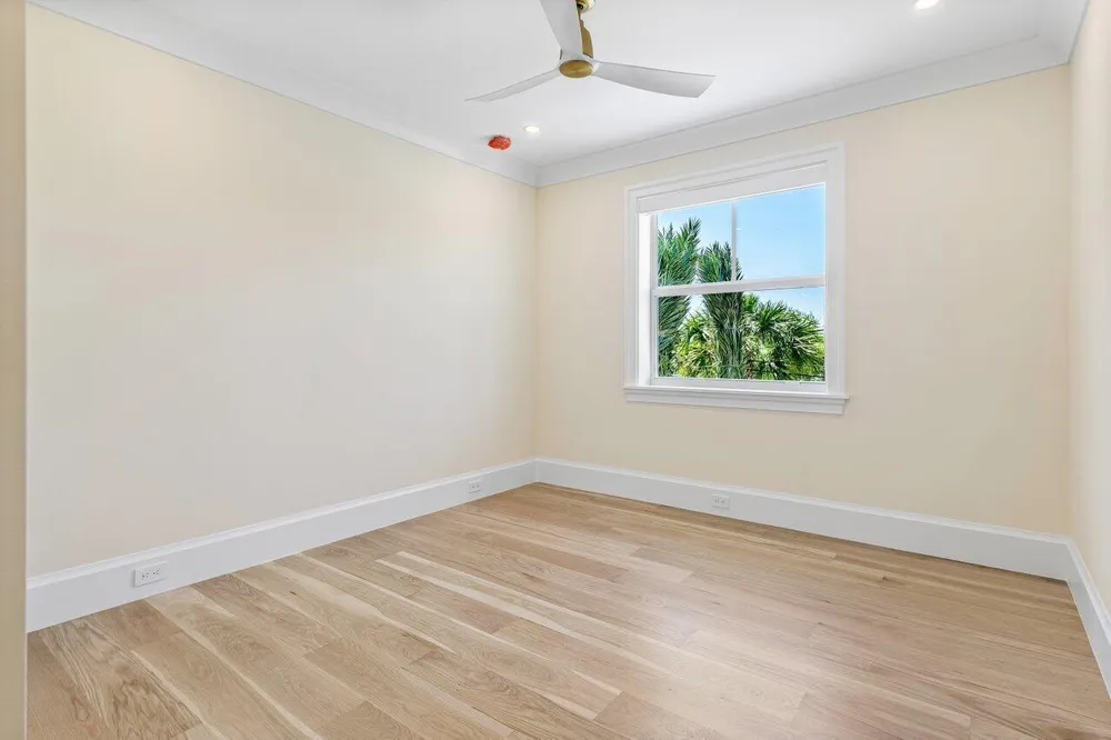 735 SE 4TH AVENUE Delray Beach, FL 33483