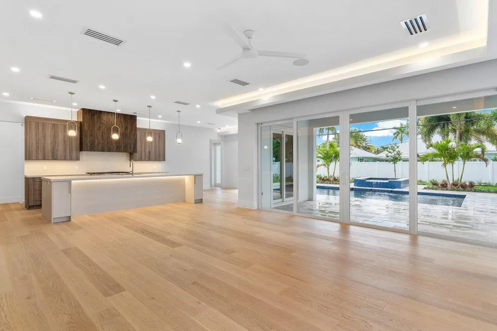 735 SE 4TH AVENUE Delray Beach, FL 33483