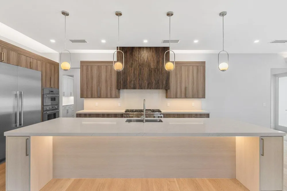 735 SE 4TH AVENUE Delray Beach, FL 33483
