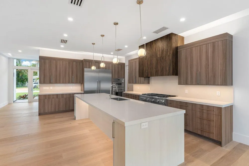 735 SE 4TH AVENUE Delray Beach, FL 33483