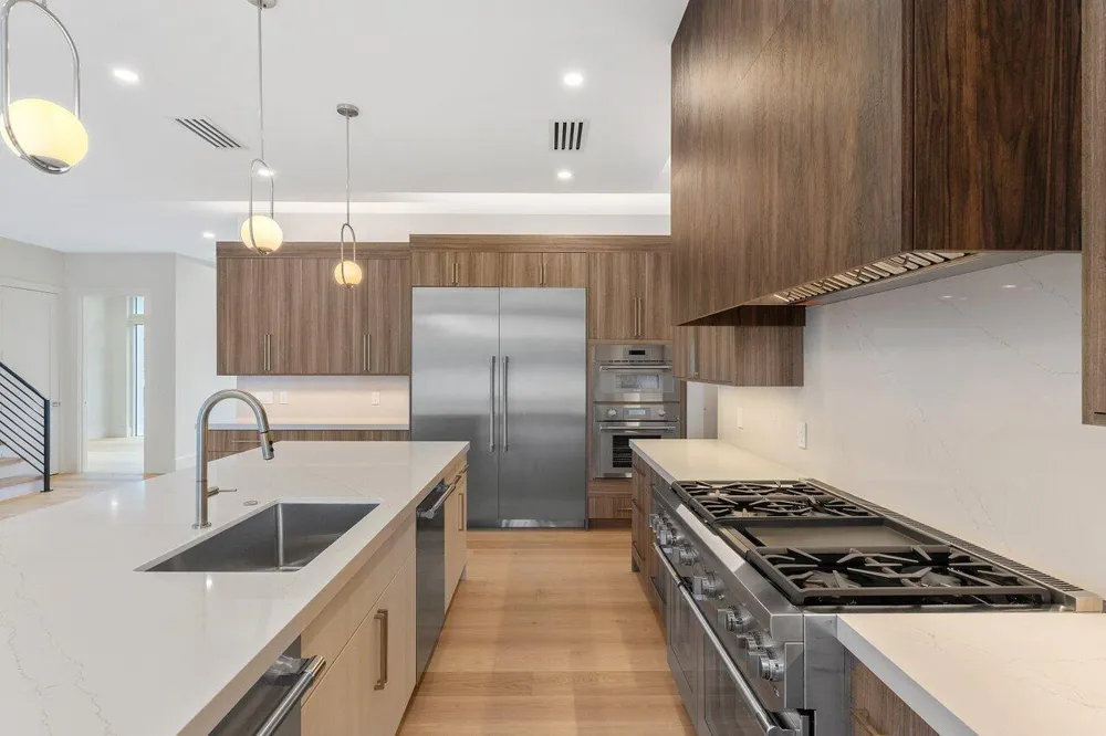 735 SE 4TH AVENUE Delray Beach, FL 33483