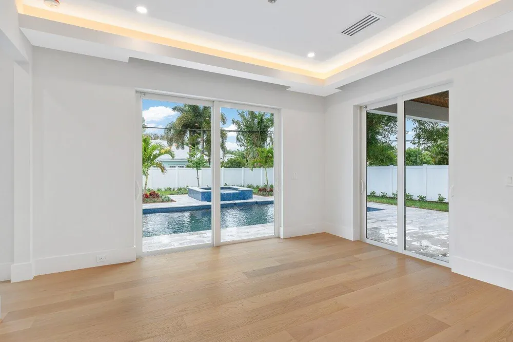 735 SE 4TH AVENUE Delray Beach, FL 33483