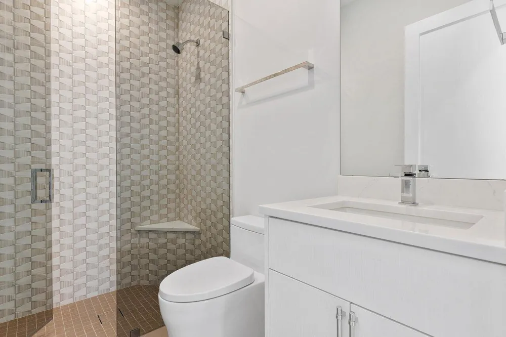 735 SE 4TH AVENUE Delray Beach, FL 33483