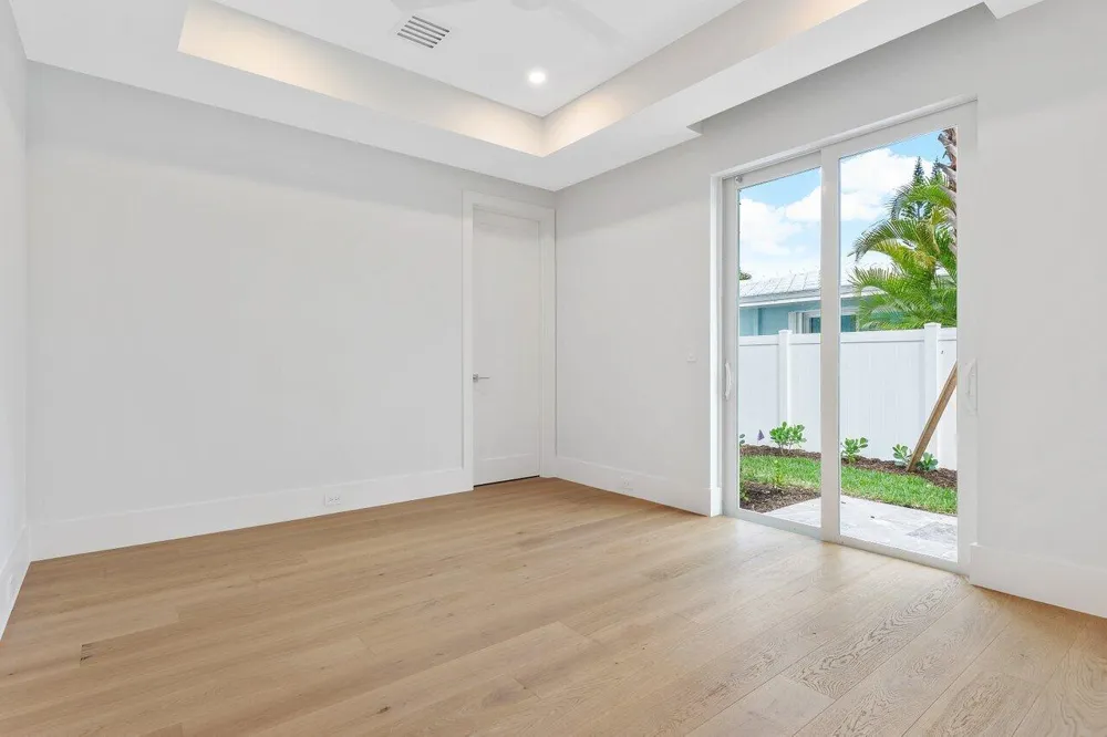 735 SE 4TH AVENUE Delray Beach, FL 33483