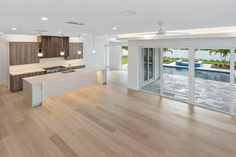 735 SE 4TH AVENUE Delray Beach, FL 33483