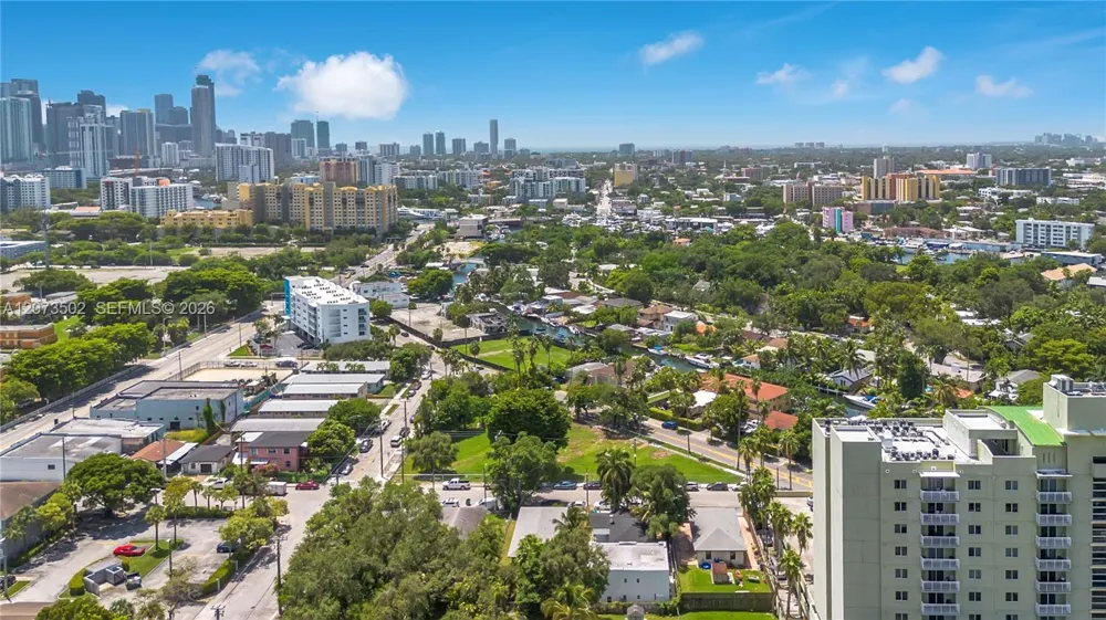 769 NW 10th St #1 Miami, FL 33136