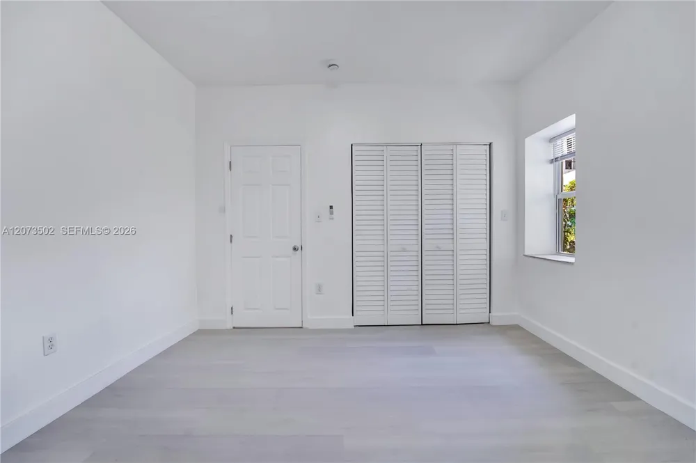 769 NW 10th St #1 Miami, FL 33136