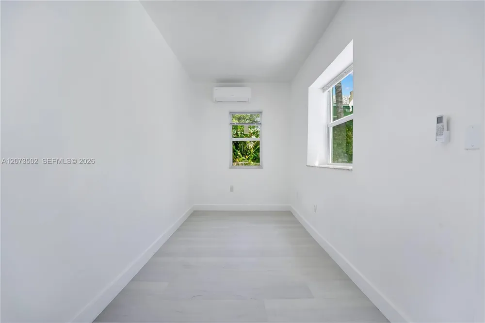 769 NW 10th St #1 Miami, FL 33136