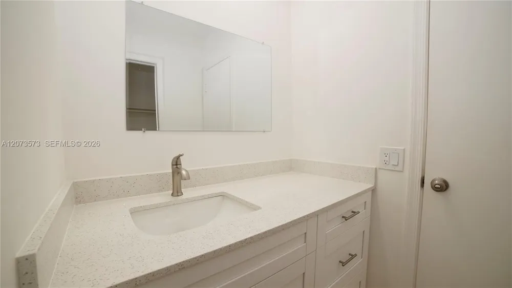 4291 NW 9th Ave #101 Deerfield Beach, FL 33064