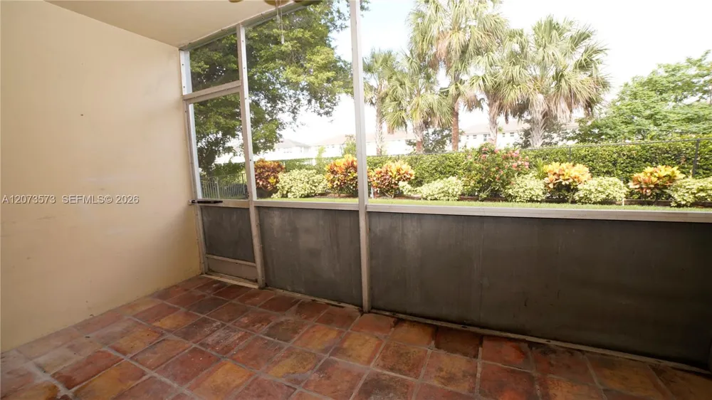 4291 NW 9th Ave #101 Deerfield Beach, FL 33064
