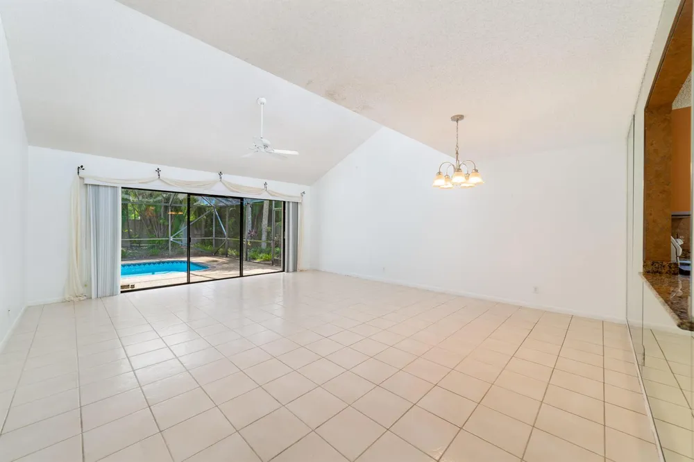302 Deer Creek Wildwood Lane E Deerfield Beach, FL 33442