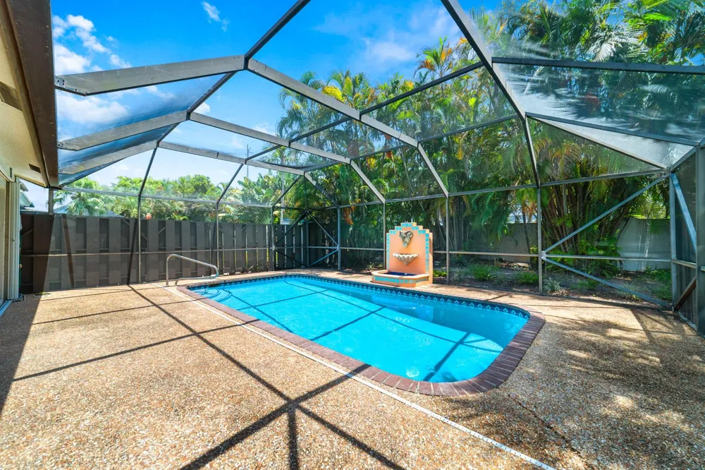 302 Deer Creek Wildwood Lane E Deerfield Beach, FL 33442