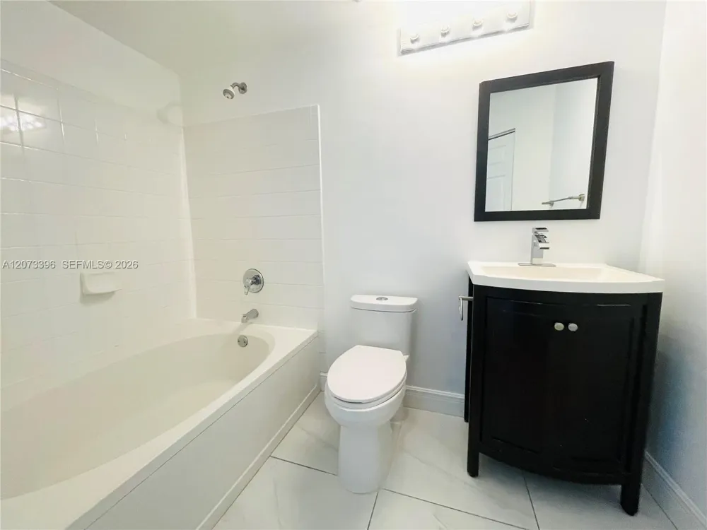 17150 Bay Rd #2902 Sunny Isles Beach, FL 33160