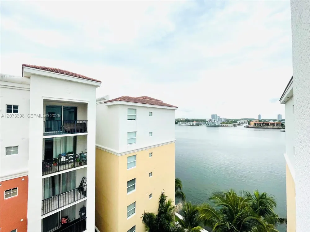 17150 Bay Rd #2902 Sunny Isles Beach, FL 33160