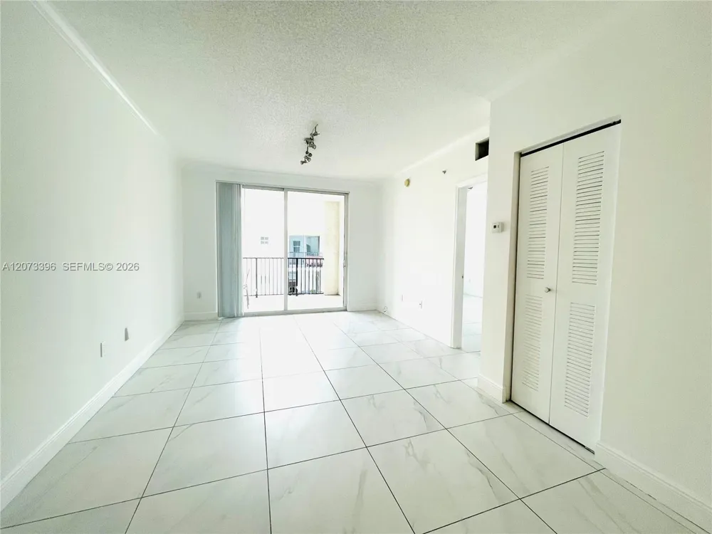 17150 Bay Rd #2902 Sunny Isles Beach, FL 33160
