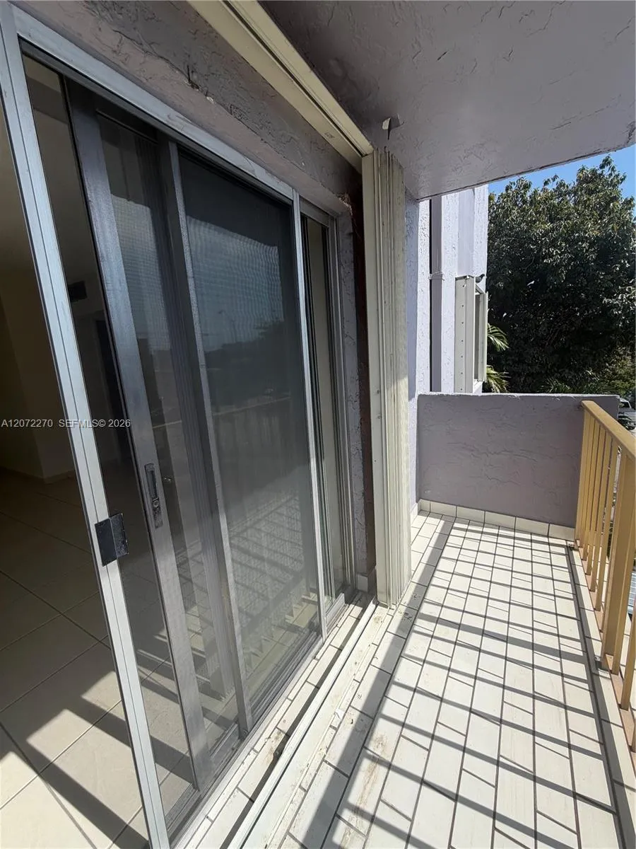 1661 SW 3rd St #19 Miami, FL 33135